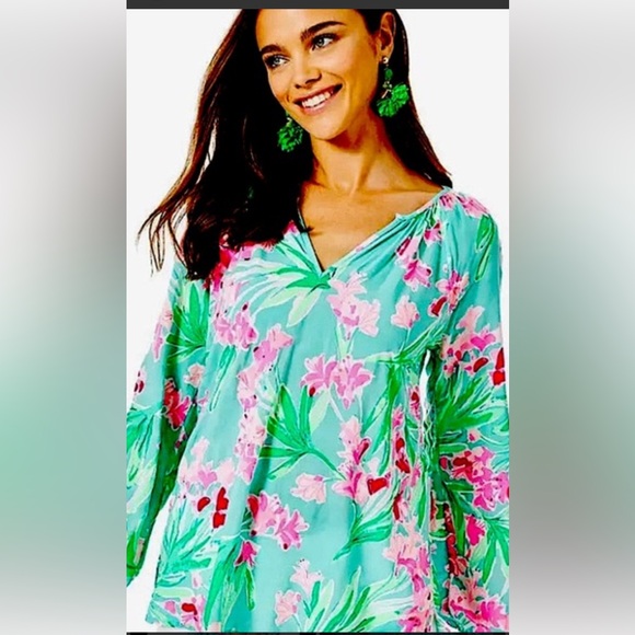 Lilly Pulitzer Tops - Lilly Pulitzer Willa Top in Pink and Green Floral Long Sleeve Blouse